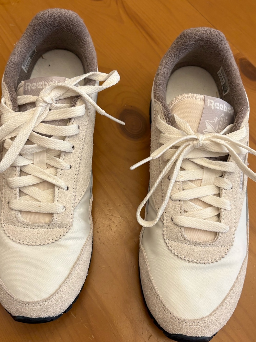 Reebok Classic AZ Sneakers - Picture 9 of 11